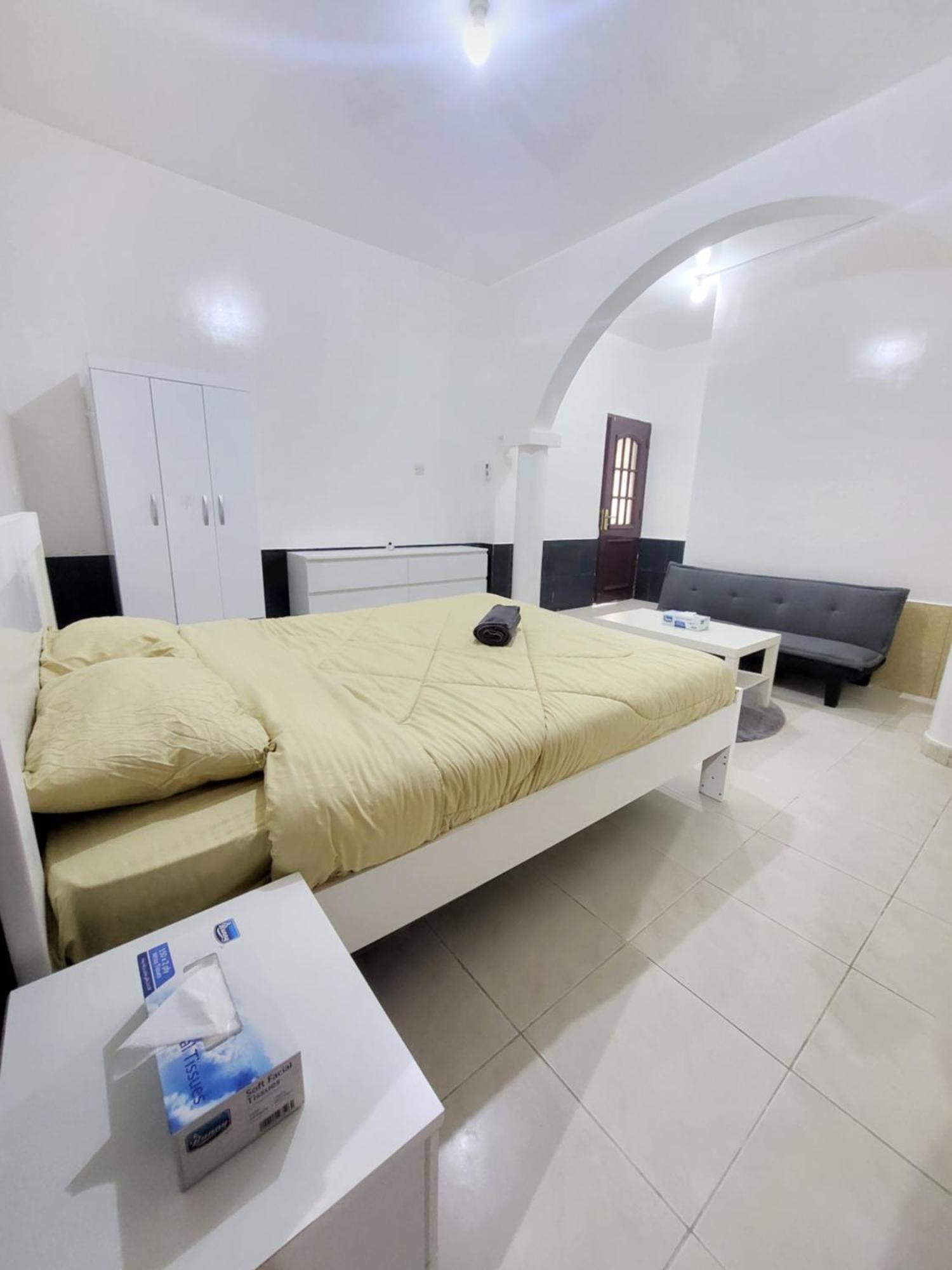 Corniche Full Studio Apartment Abu Dabi Exterior foto