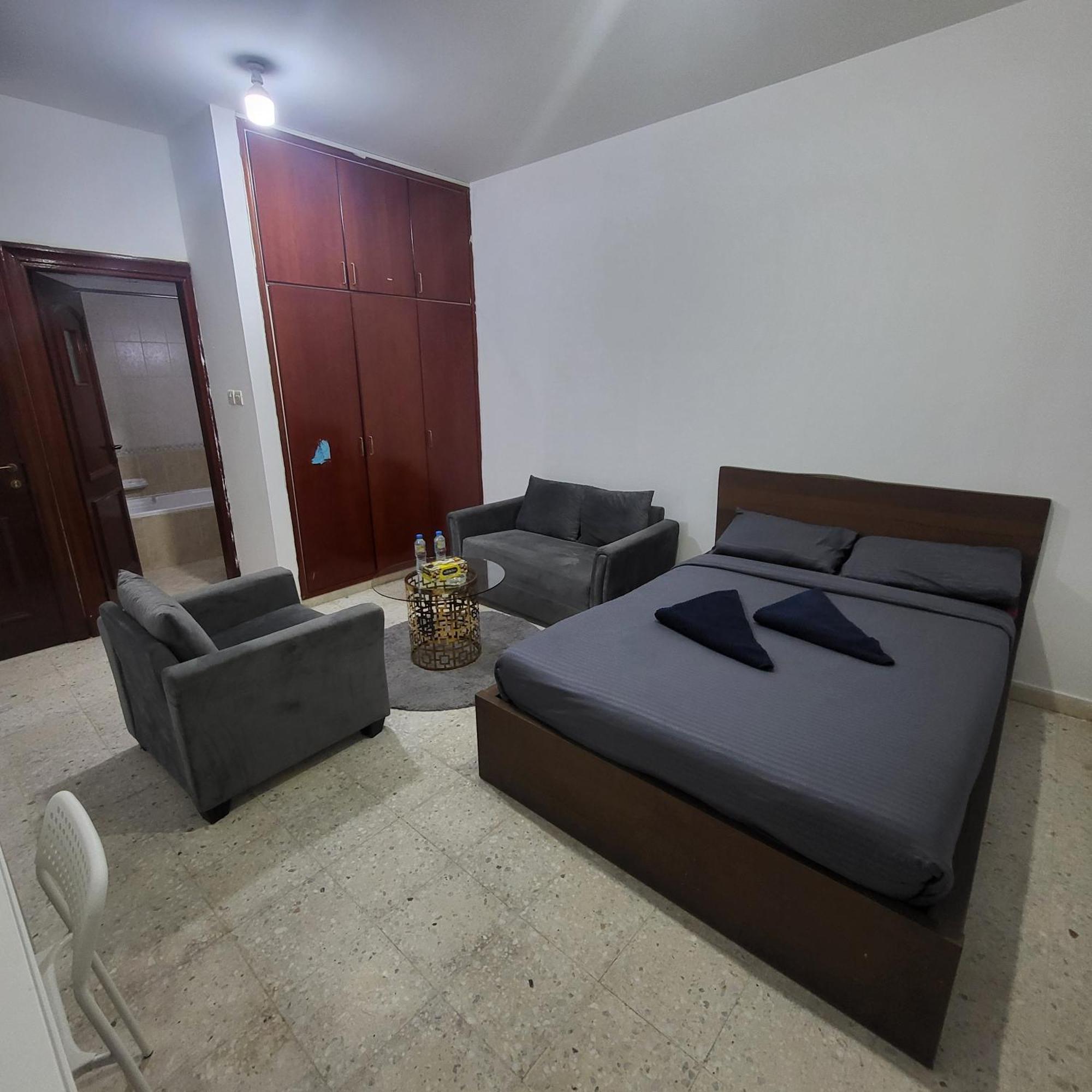 Corniche Full Studio Apartment Abu Dabi Exterior foto